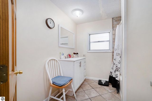 11881 E M-55, Cadillac, MI 49601