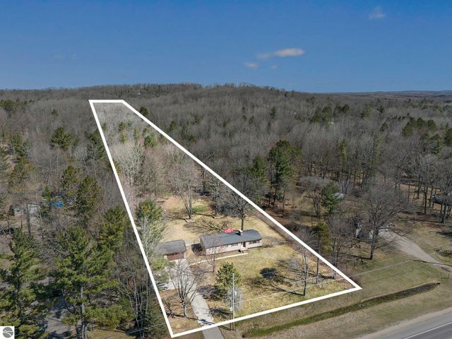 11881 E M-55, Cadillac, MI 49601