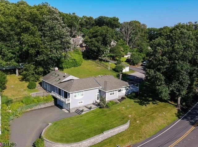 66 Minnisink Rd, Jefferson Twp., NJ 07849