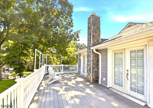 66 Minnisink Rd, Jefferson Twp., NJ 07849