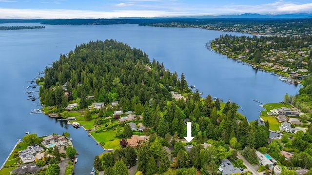 3143 Hunts Point Road, Hunts Point, WA 98004