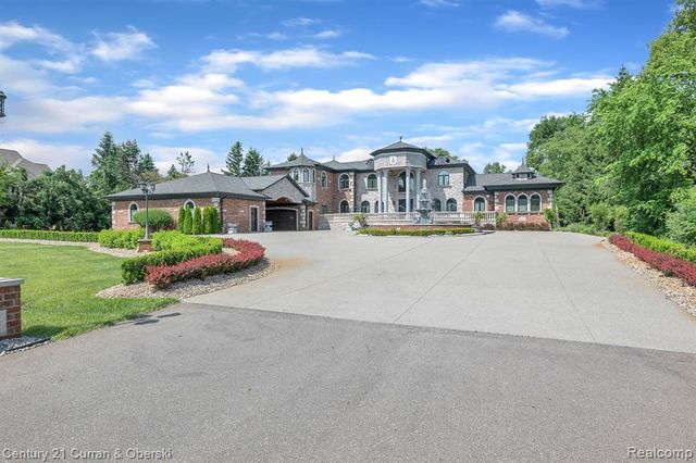 17965 Beck Road, Northville, MI 48168