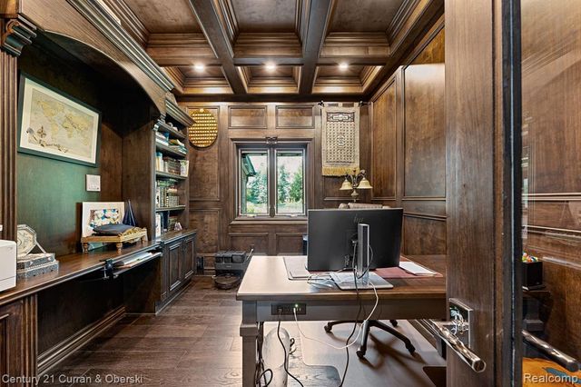 17965 Beck Road, Northville, MI 48168