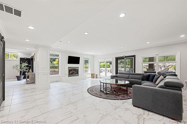 17965 Beck Road, Northville, MI 48168