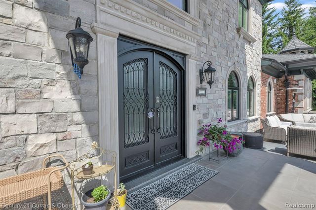 17965 Beck Road, Northville, MI 48168