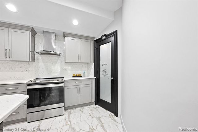 17965 Beck Road, Northville, MI 48168