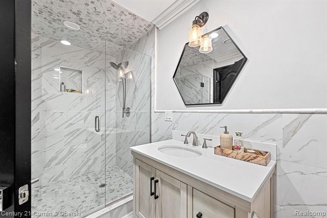 17965 Beck Road, Northville, MI 48168