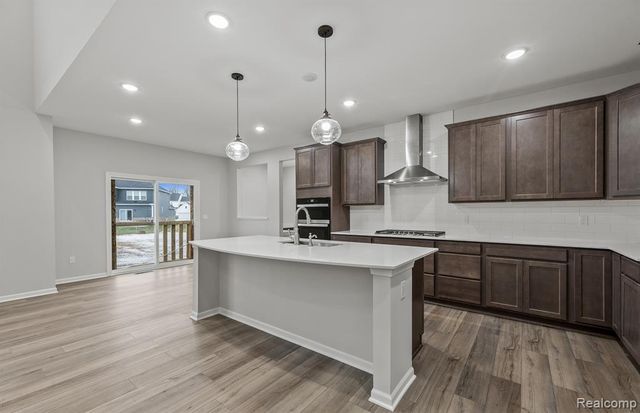 51079 Deerbrook Drive, Macomb, MI 48042