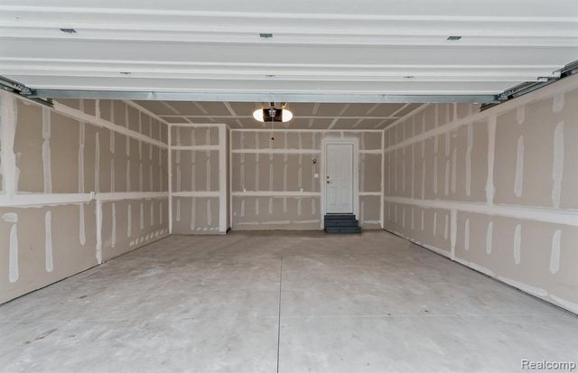 51079 Deerbrook Drive, Macomb, MI 48042