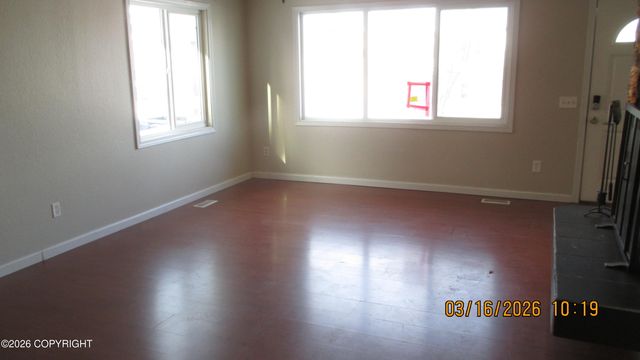 1801 Greendale Drive, Anchorage, AK 99504