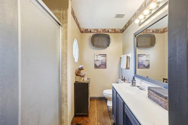 9000 Marchbank Lane, Lewis Center, OH 43035