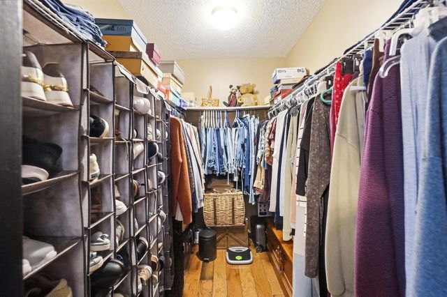 9000 Marchbank Lane, Lewis Center, OH 43035