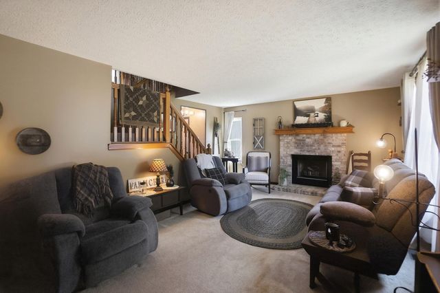 9000 Marchbank Lane, Lewis Center, OH 43035