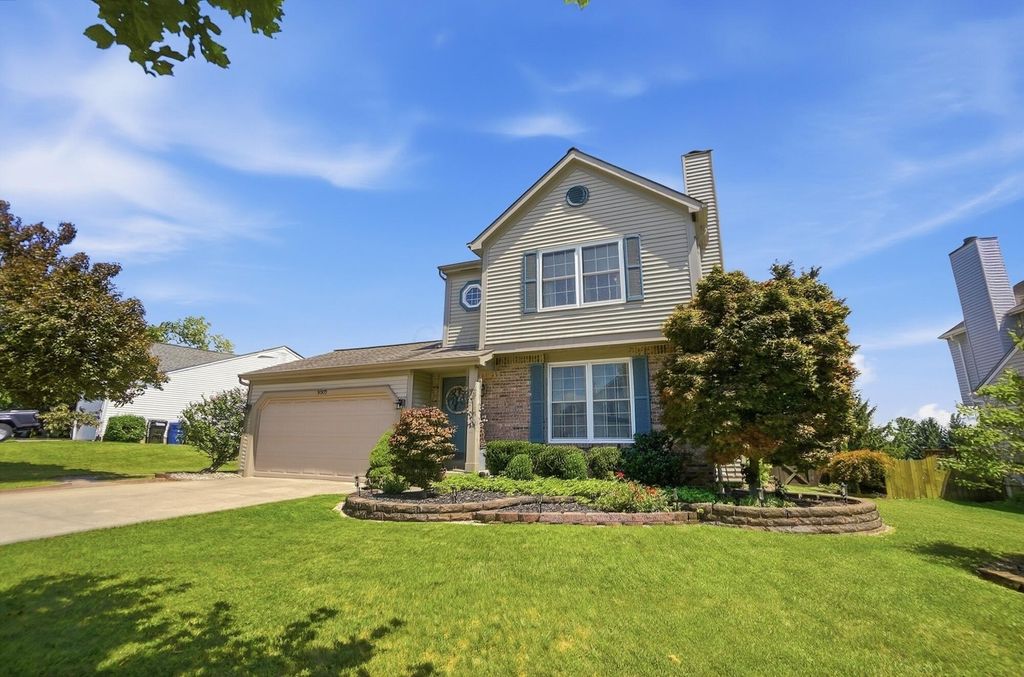 9000 Marchbank Lane, Lewis Center, OH 43035