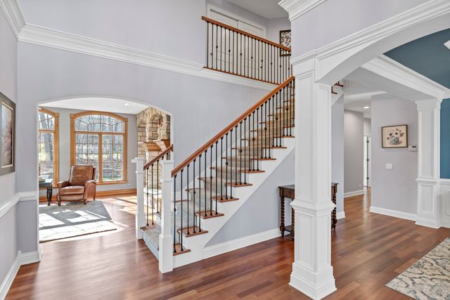 710 Reserve Court, South Elgin, IL 60177