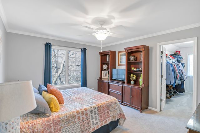 710 Reserve Court, South Elgin, IL 60177