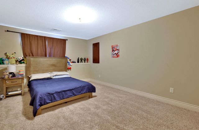 702 E Sprucewood, Park City, KS 67147