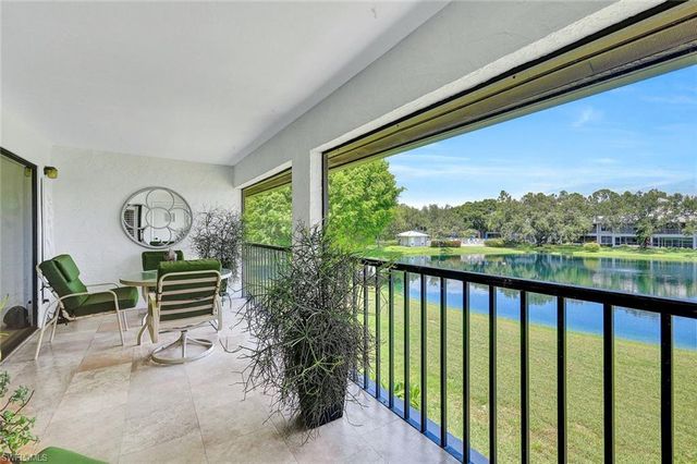 800 Misty Pines CIR 205, Naples, FL 34105