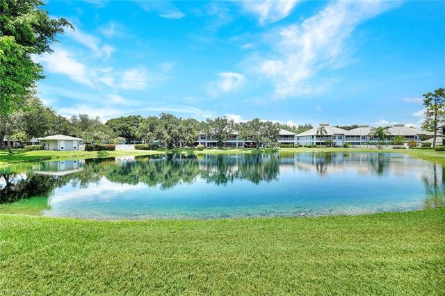 800 Misty Pines CIR 205, Naples, FL 34105