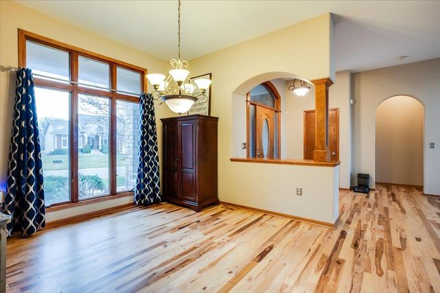 3101 N RED FOX CIRCLE, Wichita, KS 67205