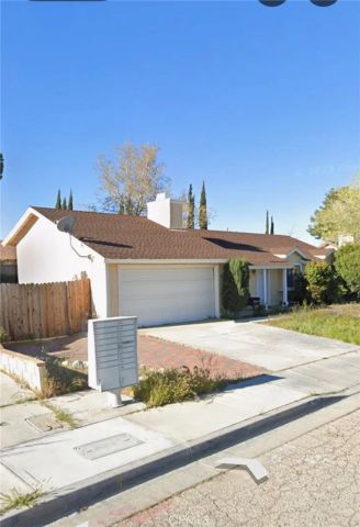 1628 W Avenue K11, Lancaster, CA 93534