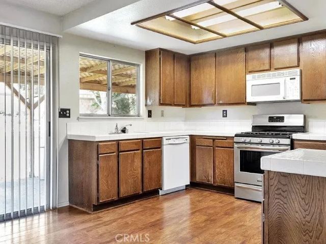 1628 W Avenue K11, Lancaster, CA 93534