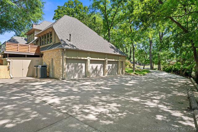2224 Stonewall Drive, Bartlesville, OK 74006