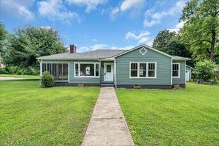 601 Laurel Avenue, South Pittsburg, TN 37380
