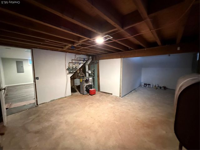 218 Bayview Drive, Mastic Beach, NY 11951