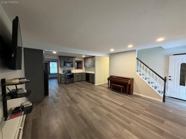 218 Bayview Drive, Mastic Beach, NY 11951