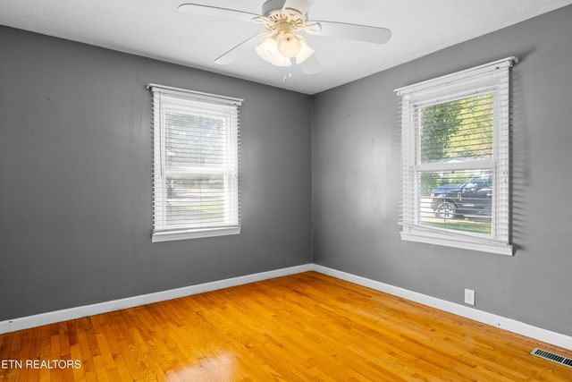 218 Doris Lane, Maryville, TN 37803