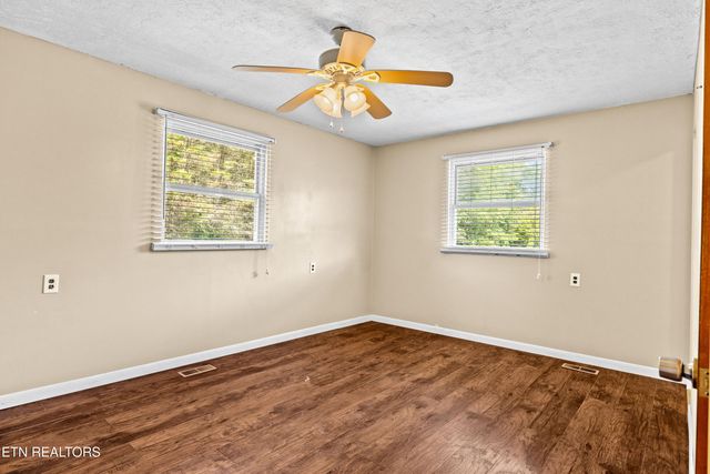218 Doris Lane, Maryville, TN 37803