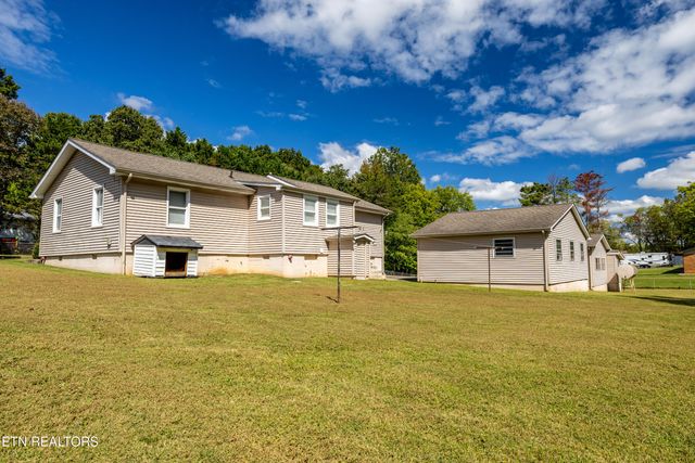 218 Doris Lane, Maryville, TN 37803