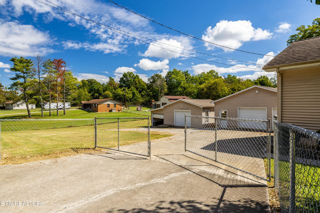 218 Doris Lane, Maryville, TN 37803