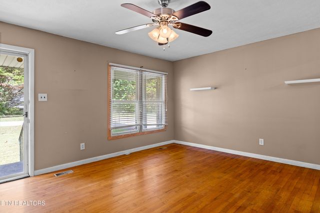 218 Doris Lane, Maryville, TN 37803