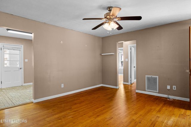 218 Doris Lane, Maryville, TN 37803