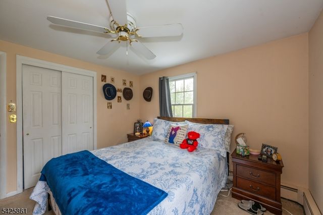 31 Iroquois Trl, Denville Twp., NJ 07834