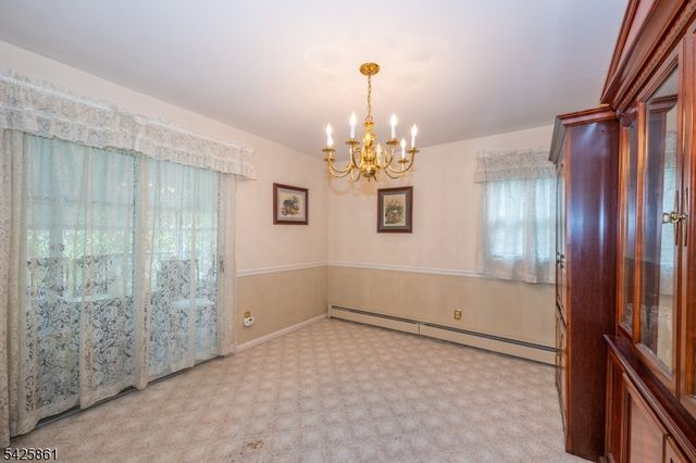 31 Iroquois Trl, Denville Twp., NJ 07834