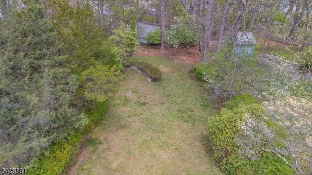 31 Iroquois Trl, Denville Twp., NJ 07834