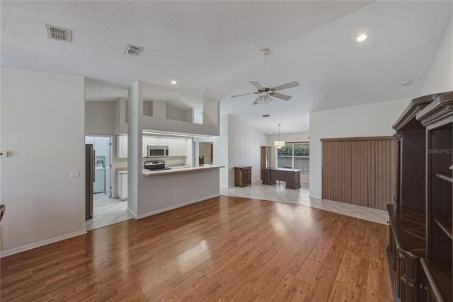 6232 HUNTINGTON DRIVE, Zephyrhills, FL 33542