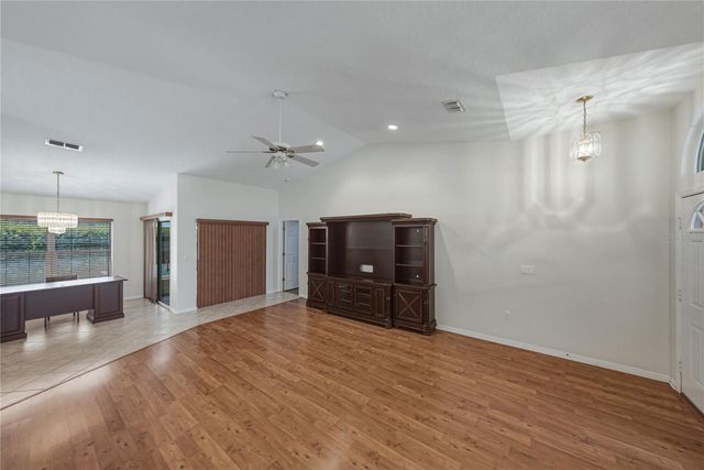 6232 HUNTINGTON DRIVE, Zephyrhills, FL 33542