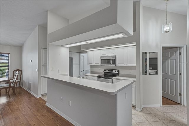 6232 HUNTINGTON DRIVE, Zephyrhills, FL 33542
