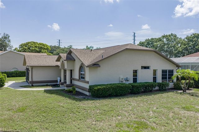 6232 HUNTINGTON DRIVE, Zephyrhills, FL 33542