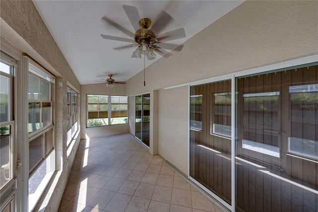 6232 HUNTINGTON DRIVE, Zephyrhills, FL 33542