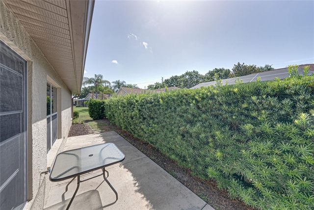 6232 HUNTINGTON DRIVE, Zephyrhills, FL 33542