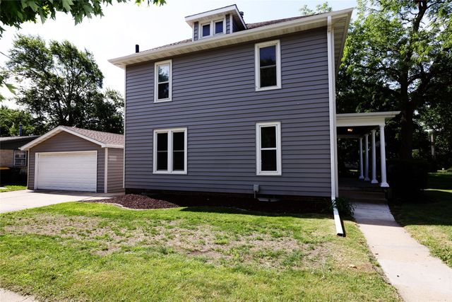 128 Monona Street, Boone, IA 50036