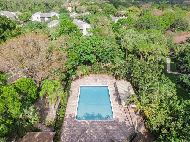 4393 Carambola Circle N, Coconut Creek, FL 33066