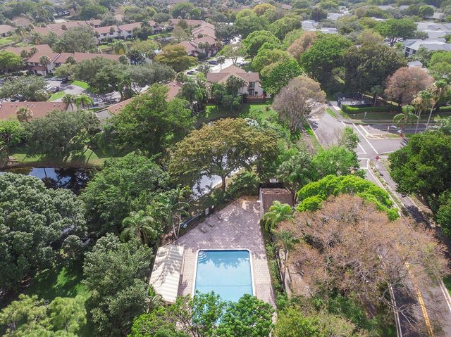 4393 Carambola Circle N, Coconut Creek, FL 33066