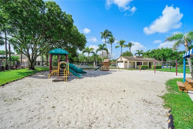 4393 Carambola Circle N, Coconut Creek, FL 33066