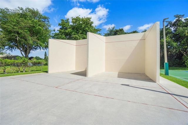 4393 Carambola Circle N, Coconut Creek, FL 33066